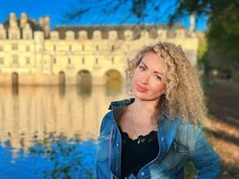 Larisa, France